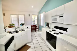 853 Sand Creek Cir, Weston, FL 33327 - Photo 3