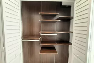 560 S S Park, Hollywood, FL 33021 - Photo 13