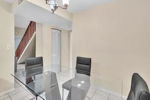 10240 NW 33rd Pl, Sunrise, FL 33351 - Photo 23