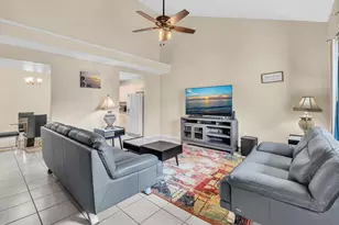 10240 NW 33rd Pl, Sunrise, FL 33351 - Photo 5