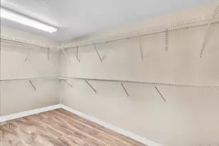 10240 NW 33rd Pl, Sunrise, FL 33351 - Photo 13