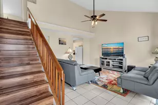 10240 NW 33rd Pl, Sunrise, FL 33351 - Photo 9