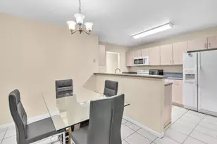 10240 NW 33rd Pl, Sunrise, FL 33351 - Photo 23