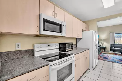 10240 NW 33rd Place, Sunrise, FL 33351 - Photo 27