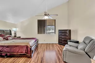 10240 NW 33rd Pl, Sunrise, FL 33351 - Photo 9