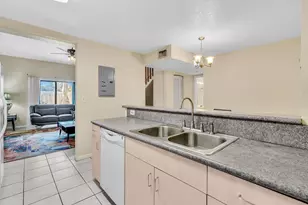 10240 NW 33rd Pl, Sunrise, FL 33351 - Photo 17