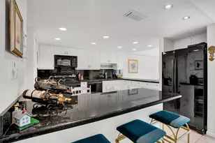 9530 Alcazar Ln, Davie, FL 33324 - Photo 11