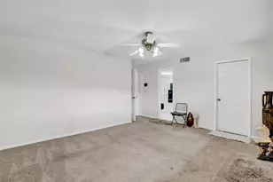 9530 Alcazar Ln, Davie, FL 33324 - Photo 21