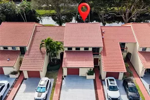 9530 Alcazar Ln, Davie, FL 33324 - Photo 37