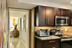 800 Cypress Grove Dr, Pompano Beach, FL 33069 - Photo 27