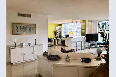 800 Cypress Grove Drive #204, Pompano Beach, FL 33069 - Photo 3