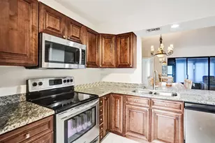 2273 SW 15th Pl, Deerfield Beach, FL 33442 - Photo 11