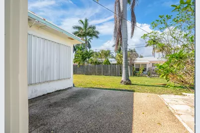 1941 NE 28th Avenue, Pompano Beach, FL 33062 - Photo 43