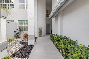 11586 Briarwood Cir, Boynton Beach, FL 33437 - Photo 3