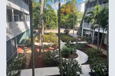1930 Jackson Street #10, Hollywood, FL 33019 - Photo 3