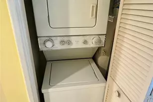 804 Cypress Blvd, Pompano Beach, FL 33069 - Photo 11