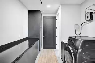 2706 NE 8th Ave, Wilton Manors, FL 33334 - Photo 45