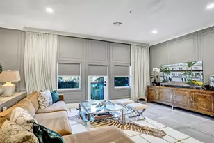 2706 NE 8th Ave, Wilton Manors, FL 33334 - Photo 9