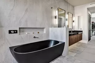 2706 NE 8th Ave, Wilton Manors, FL 33334 - Photo 39