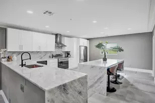 2706 NE 8th Ave, Wilton Manors, FL 33334 - Photo 15