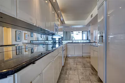 520 N Ocean Boulevard #13, Pompano Beach, FL 33062 - Photo 5