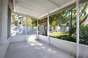 857 NW 133rd Ave, Pembroke Pines, FL 33028 - Photo 21