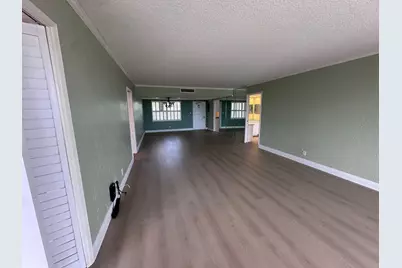 3850 Oaks Clubhouse Drive #403, Pompano Beach, FL 33069 - Photo 1