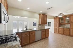 9310 NW 26th St, Sunrise, FL 33322 - Photo 9