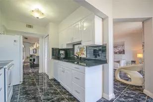 7100 Radice Ct, Lauderhill, FL 33319 - Photo 21