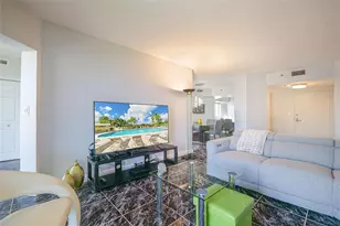 7100 Radice Ct, Lauderhill, FL 33319 - Photo 9