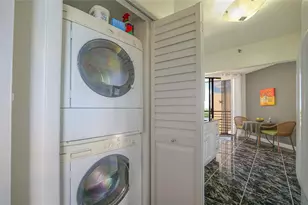 7100 Radice Ct, Lauderhill, FL 33319 - Photo 17