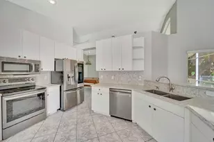 5708 NW 47th Ct, Coral Springs, FL 33067 - Photo 5