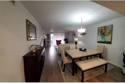 8930 S Hollybrook Boulevard #204, Pembroke Pines, FL 33025 - Photo 5