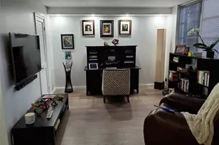 8930 S Hollybrook Blvd, Pembroke Pines, FL 33025 - Photo 7