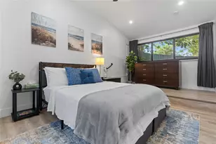 719 NE 36th St, Oakland Park, FL 33334 - Photo 3