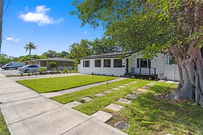 719 NE 36th Street, Oakland Park, FL 33334 - Photo 13
