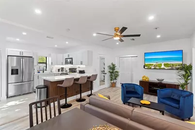 719 NE 36th Street, Oakland Park, FL 33334 - Photo 1