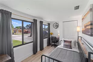 719 NE 36th St, Oakland Park, FL 33334 - Photo 25