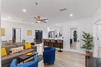 719 NE 36th Street, Oakland Park, FL 33334 - Photo 13