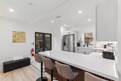 719 NE 36th Street, Oakland Park, FL 33334 - Photo 15