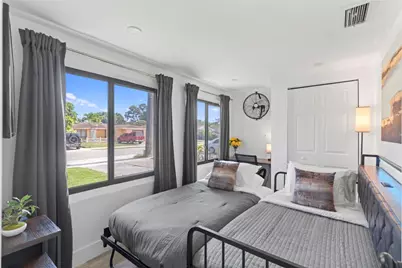 719 NE 36th Street, Oakland Park, FL 33334 - Photo 37