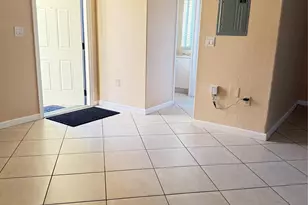 1433 SE 24th Ct, Homestead, FL 33035 - Photo 5