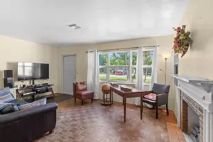 2420 NE 7th Ave, Wilton Manors, FL 33305 - Photo 25