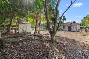 2420 NE 7th Ave, Wilton Manors, FL 33305 - Photo 7