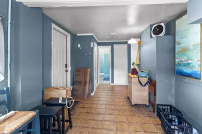 2420 NE 7th Avenue, Wilton Manors, FL 33305 - Photo 17