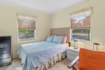 2420 NE 7th Avenue, Wilton Manors, FL 33305 - Photo 13