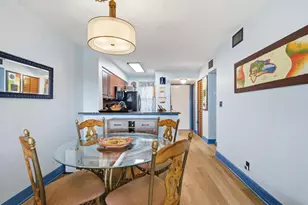 2108 S Cypress Bend Dr, Pompano Beach, FL 33069 - Photo 5