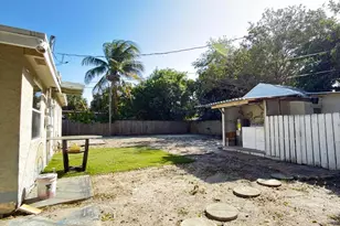 1832 NE 49th St, Pompano Beach, FL 33064 - Photo 11
