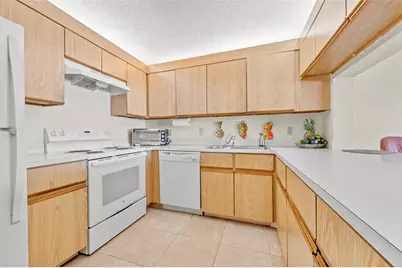 405 Liberty Court #405, Deerfield Beach, FL 33442 - Photo 11