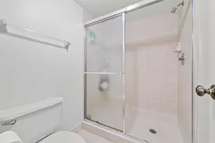 405 Liberty Ct, Deerfield Beach, FL 33442 - Photo 21